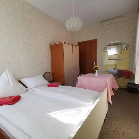 Отель Restaurant Lahnhof