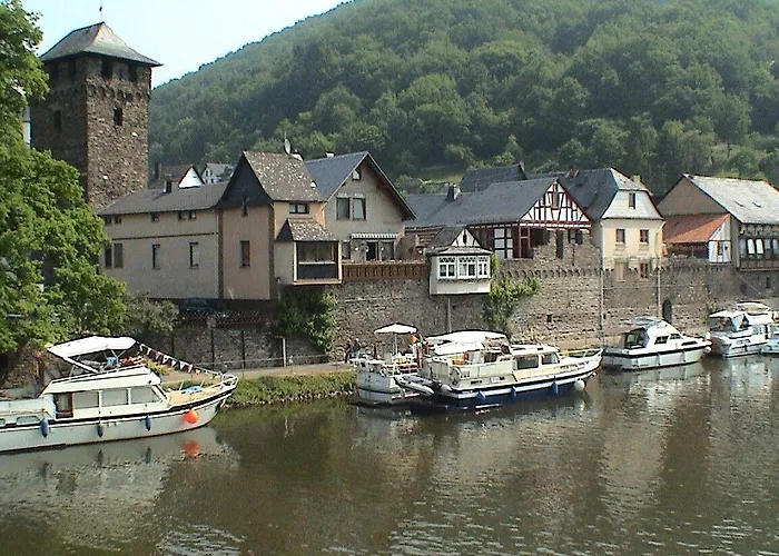 Hotel Restaurant Lahnhof 2*