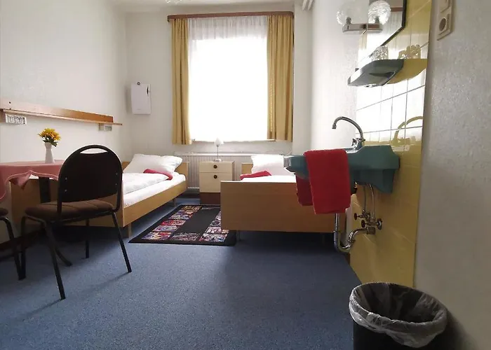 Hotel Restaurant Lahnhof 2*